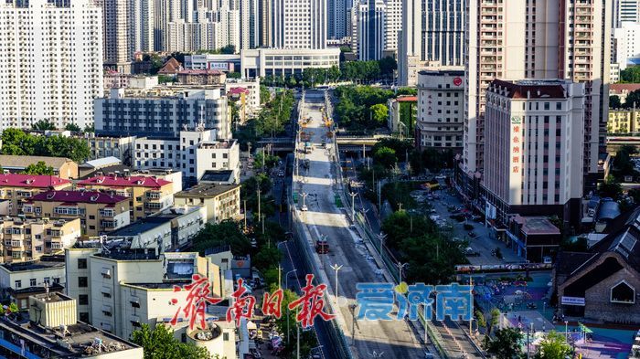 济南纬二路跨铁路天桥全力推进升级改造 智慧管控护航民生出行