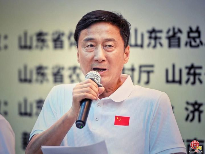 攀岩进商圈，近300名“攀登少年”齐聚泉城，激发体育消费新能量