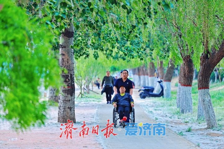 春日黄河岸 休闲好去处