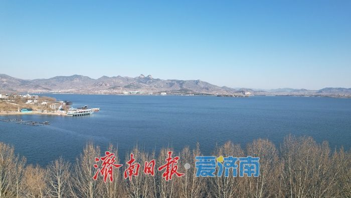 济南雪野湖冬日颜值拉满 通透晴好引客来