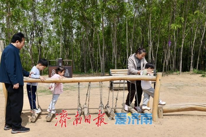 一年四季 泉在济南丨牧牛山春光烂漫 市民踏青遛娃乐享春日好时光