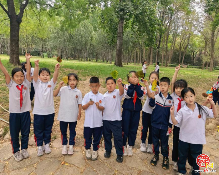 探秘森林秋色，邂逅自然生态 ——济南市北苑小学开展秋游活动