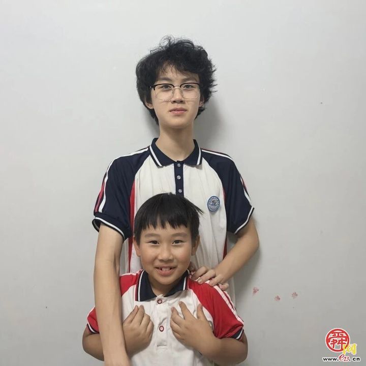 扬帆起航逐梦想 向海而行铸荣光——外海中学2026届九年级毕业仪式圆满举行
