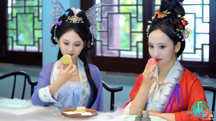 听泉城：中秋节