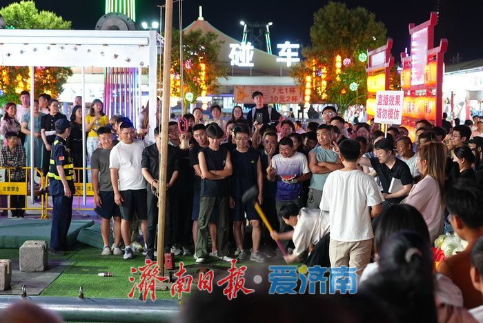 一年四季 泉在济南丨越夜越精彩！升腾烟火气让泉城夜经济持续升温