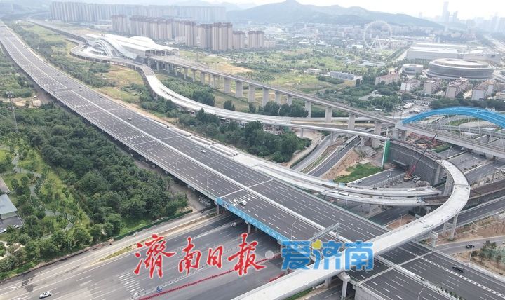 济莱高铁历城站新建匝道即将合龙