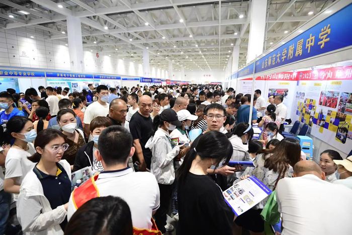 6月30日!所有高中都在这儿等着中考生们问志愿