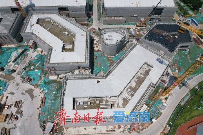 打造东城一站式度假目的地！济南高新百联奥特莱斯二期建设提速