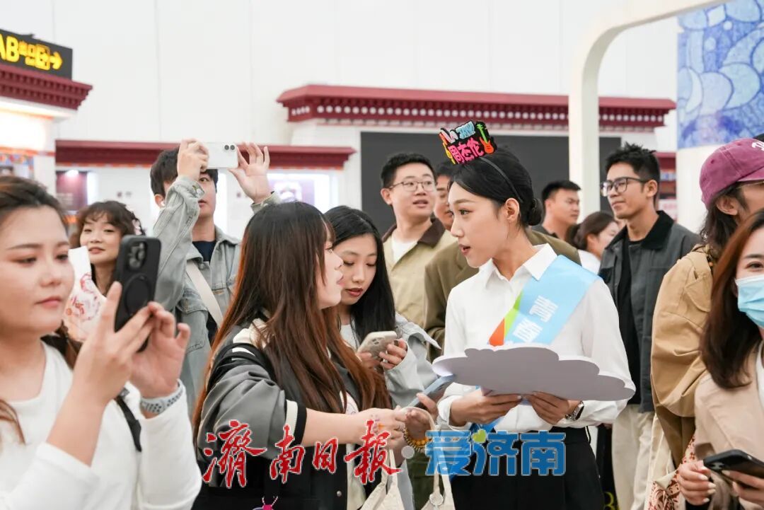 除了“换乘”，奥体中心站还有哪些隐藏关键词？