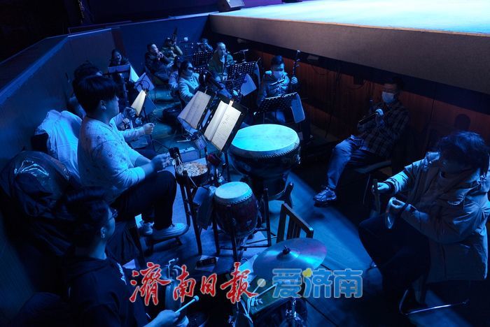 非遗莱芜梆子“台前幕后” 坚守匠心的交响与传承