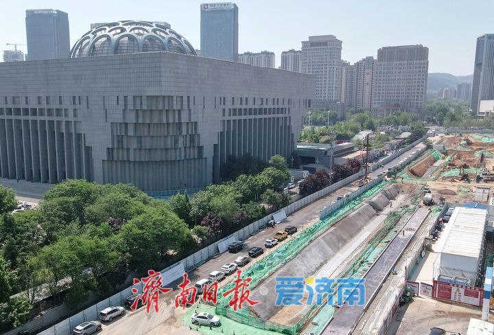 打通交通瓶颈，济南中央商务区泺邑路南段拓宽改造