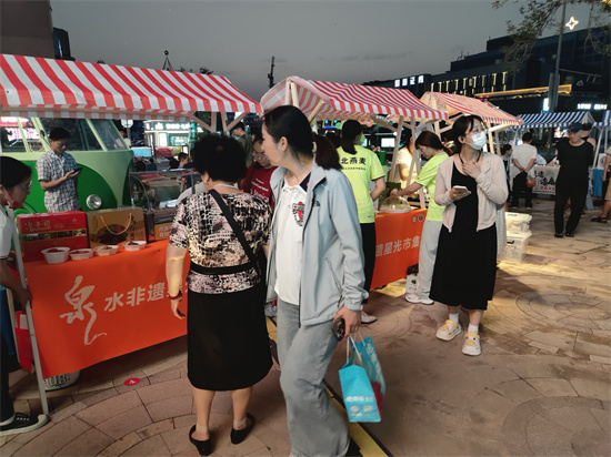 “豪华”市集阵容亮相泉城