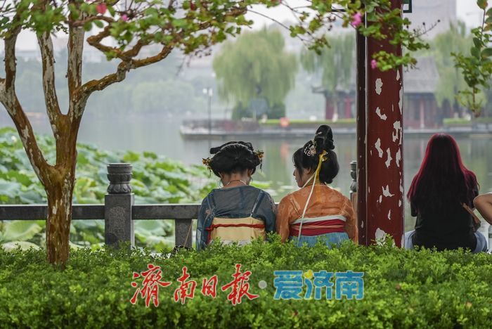 烟雨济南，胜似江南