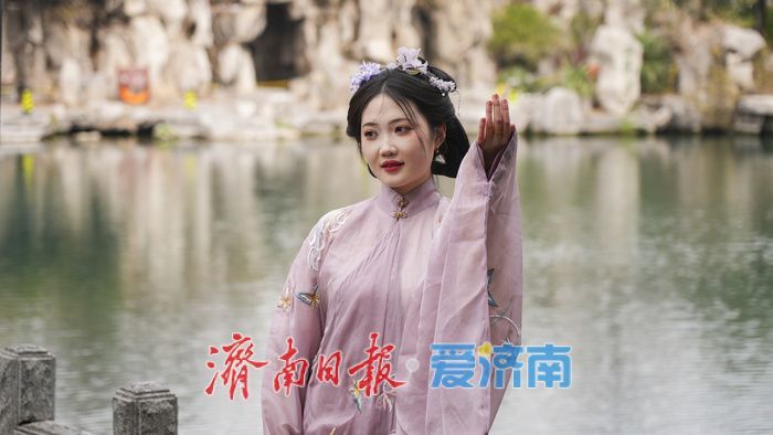 迎春花语，泉城春“归”