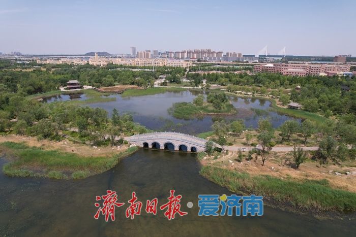 一年四季 泉在济南 