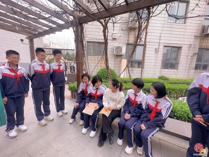 不只是“标准答案” 更注重“成长土壤”——槐荫校园里的育人温情