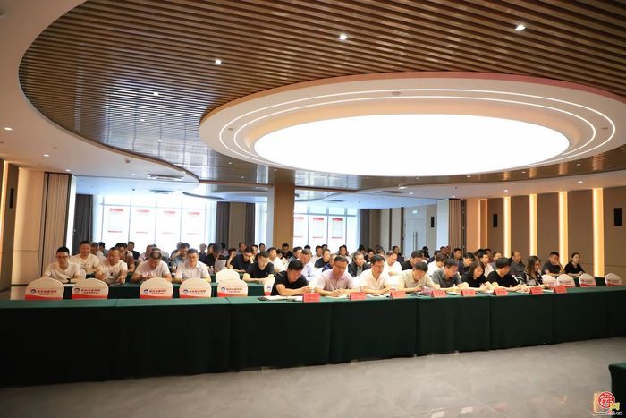 红帆领航，官庄锻造发展红色引擎