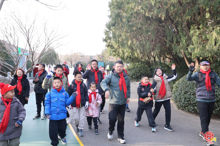 2026年新年登高健身大会暨“一城山色·登山打卡”系列活动在千佛山圆满举办