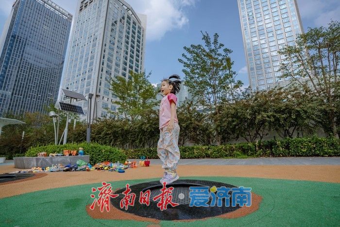 济南中央商务区：生态与摩天共舞，绘就城市发展新图景