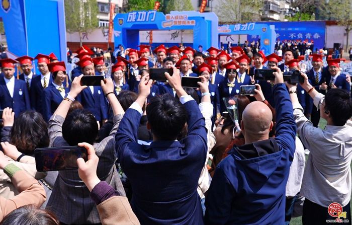 十八而志  大任始承 ——山东师大附中2023级学生成人典礼圆满举行