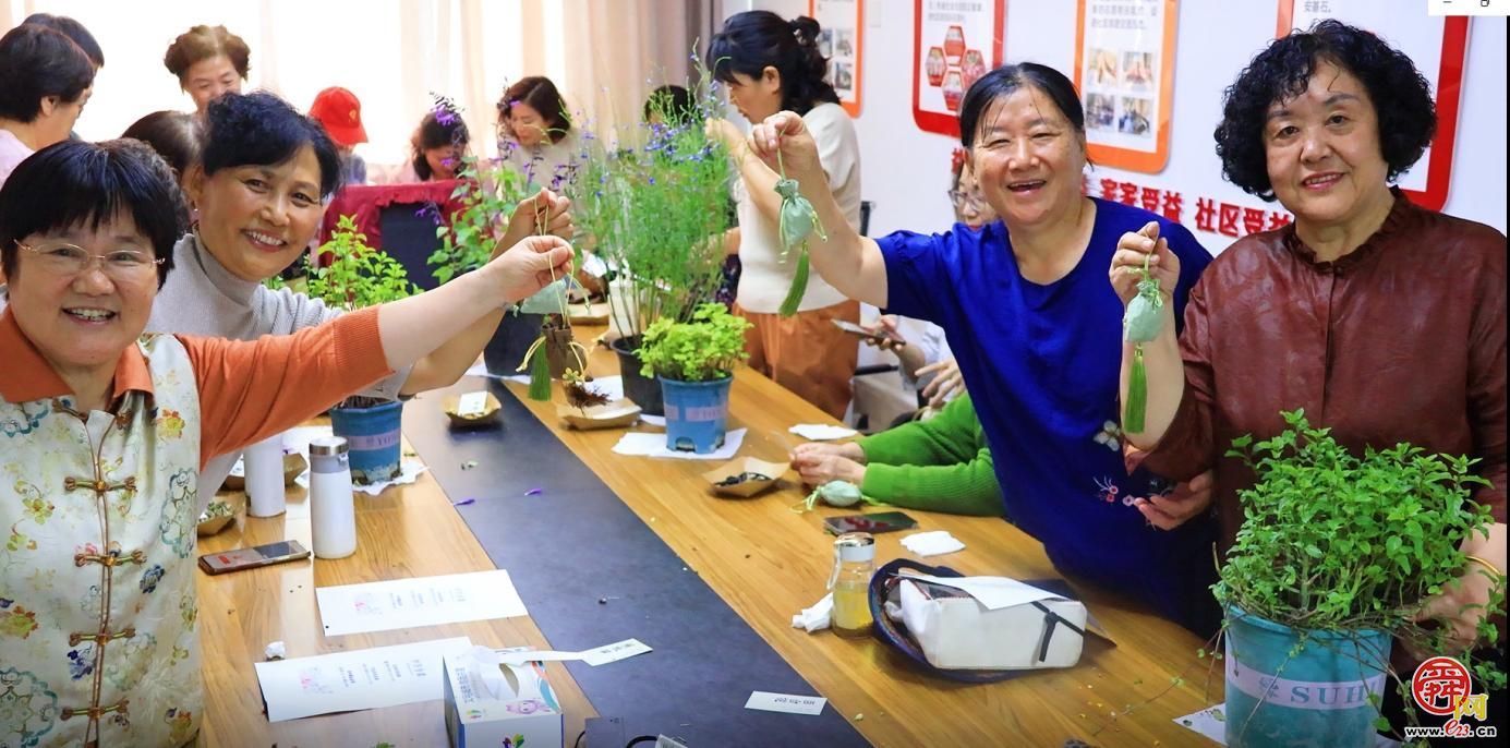 “香”伴中秋 济南园·林惠民行走进高新区舜华路街道舜信社区