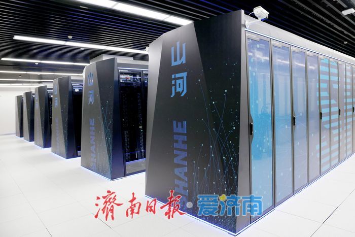 从“AI公务员”到“AI原生城市”，济南拥抱人工智能时代