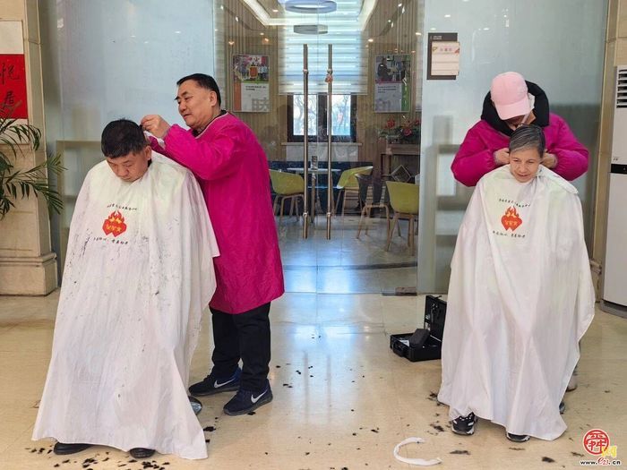 便民促消费 社区新主张——王舍人街道恒大城社区携手山东广播电视台举办“社区生活帮”惠民生系列活动