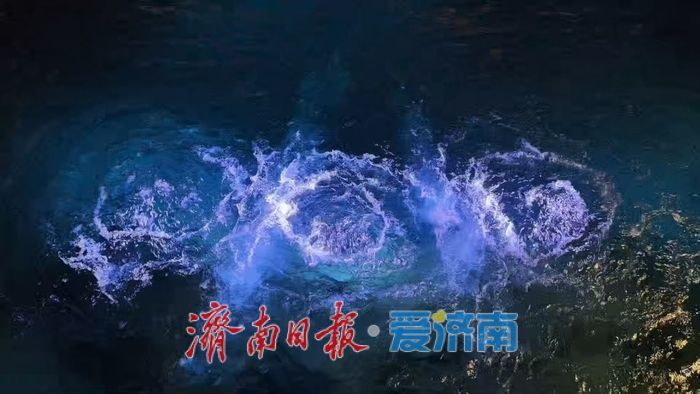 一年四季 泉在济南｜华灯初上耀泉城，第四十五届天下第一泉迎春花灯会试灯亮相