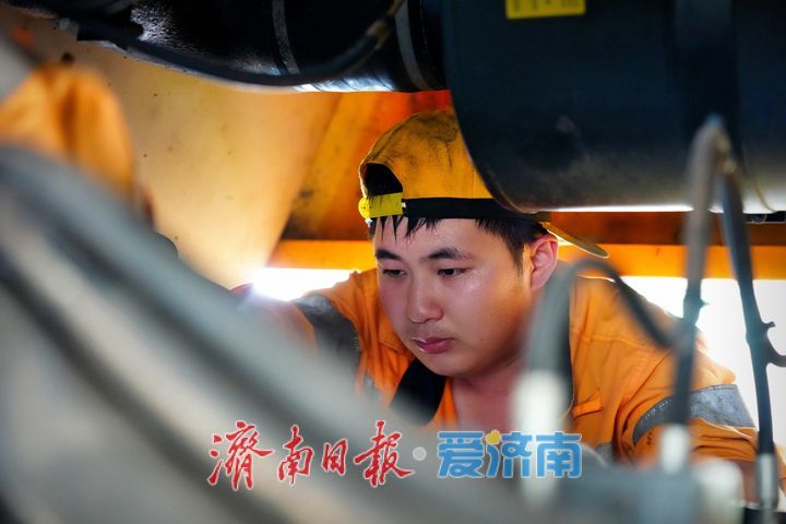 迎战暑期“大烤”，133台“钢铁巨龙”深度体检