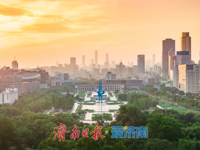 旭日东升大美泉城