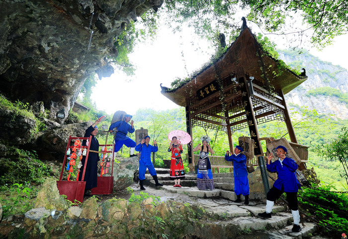 春游打卡正当时 恩施地心谷多项惠民政策暖心上线