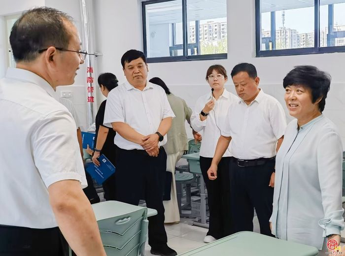 察校园之变 谋育人之策——济南市政协开展现场商量助力优化普通高中教育资源配置