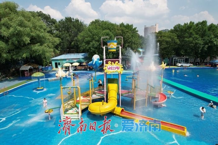 泉城公园水上乐园乐享清凉