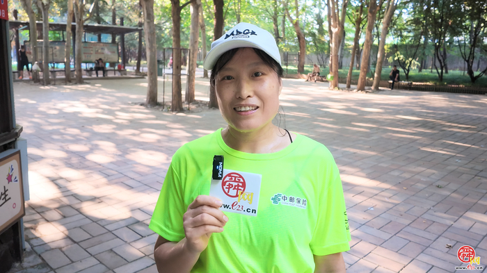 济南的清晨到深夜，人们都在哪“挥汗”？——2026全民健身日记者街头采访实录