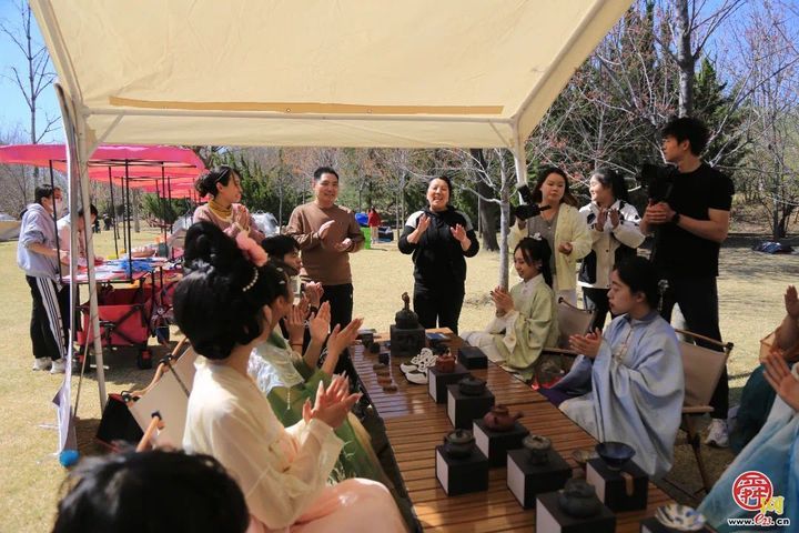 一年四季 泉在济南 