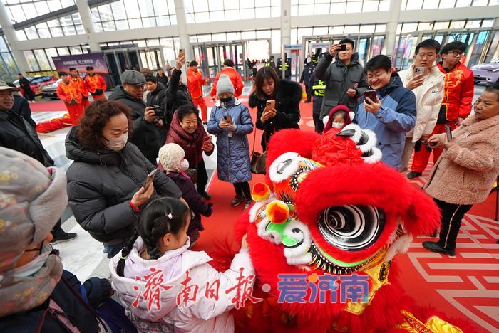 一年四季 泉在济南｜龙狮欢腾迎新春