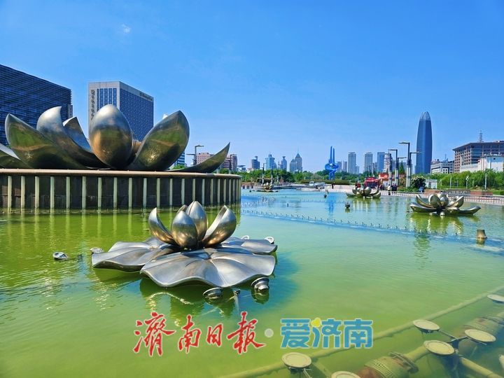 雨后初霁风光好 泉城蓝天白云醉游人