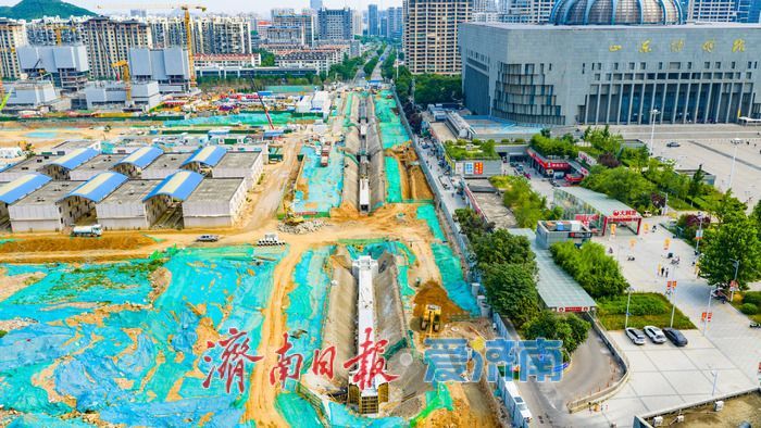 拓宽通行提质效 便民出行添新路 济南CBD泺邑路南段改造工程稳步推进