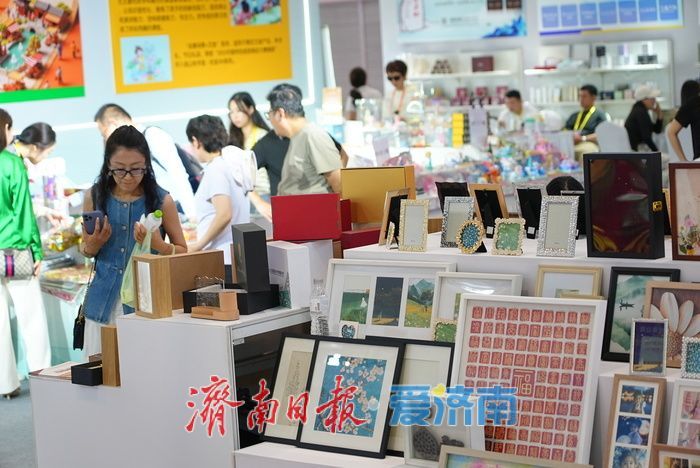 超2000家采购商、300 家企业汇聚泉城！掀起乐购外贸优品“双向奔赴”