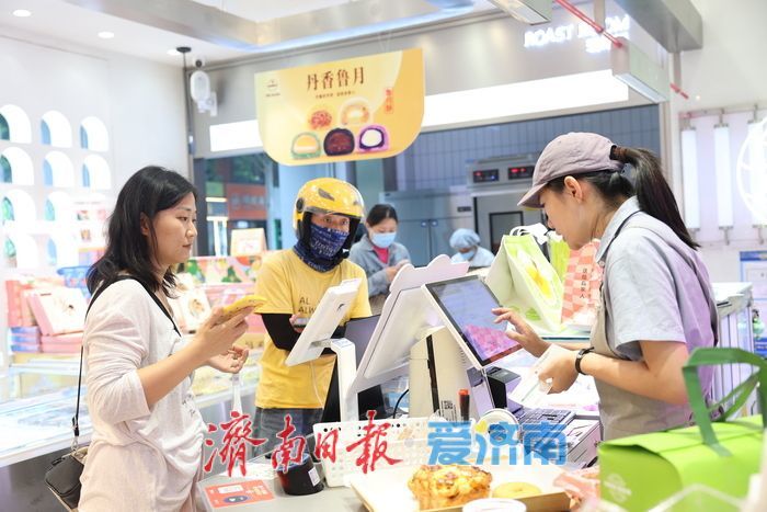 鲁味月饼新代表 山东本土“豆橛子”月饼上市掀起中秋消费热潮