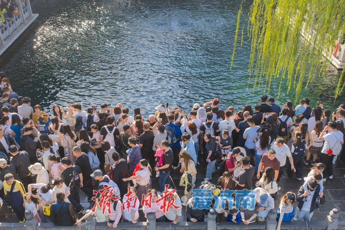 国庆假期圆满收官，济南连日晴空定格泉城最美秋色