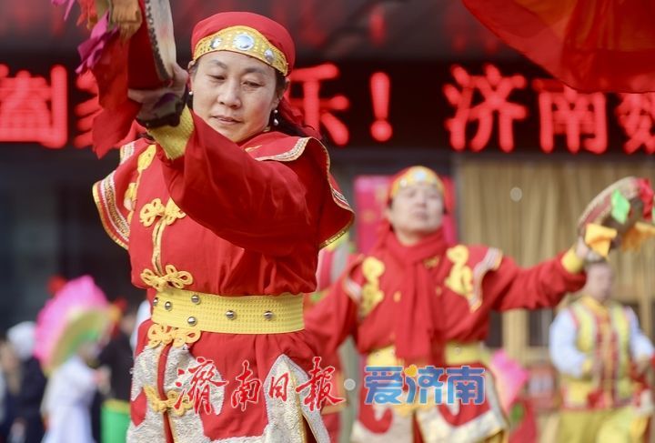 鼓子秧歌舞起来 济南“非遗版”春节年味浓