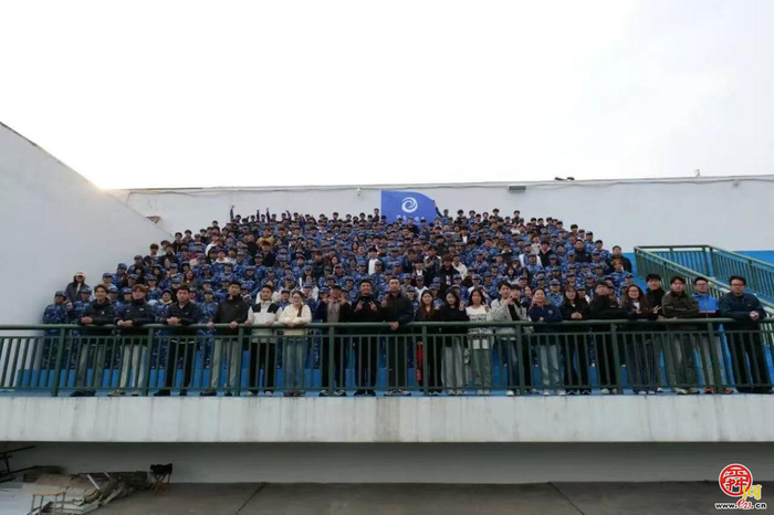 “志愿暖人心，爱心传万家”——济南工程职院“E” 路先锋志愿服务队举行公益募捐活动