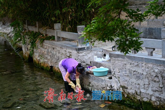 一年四季 泉在济南 