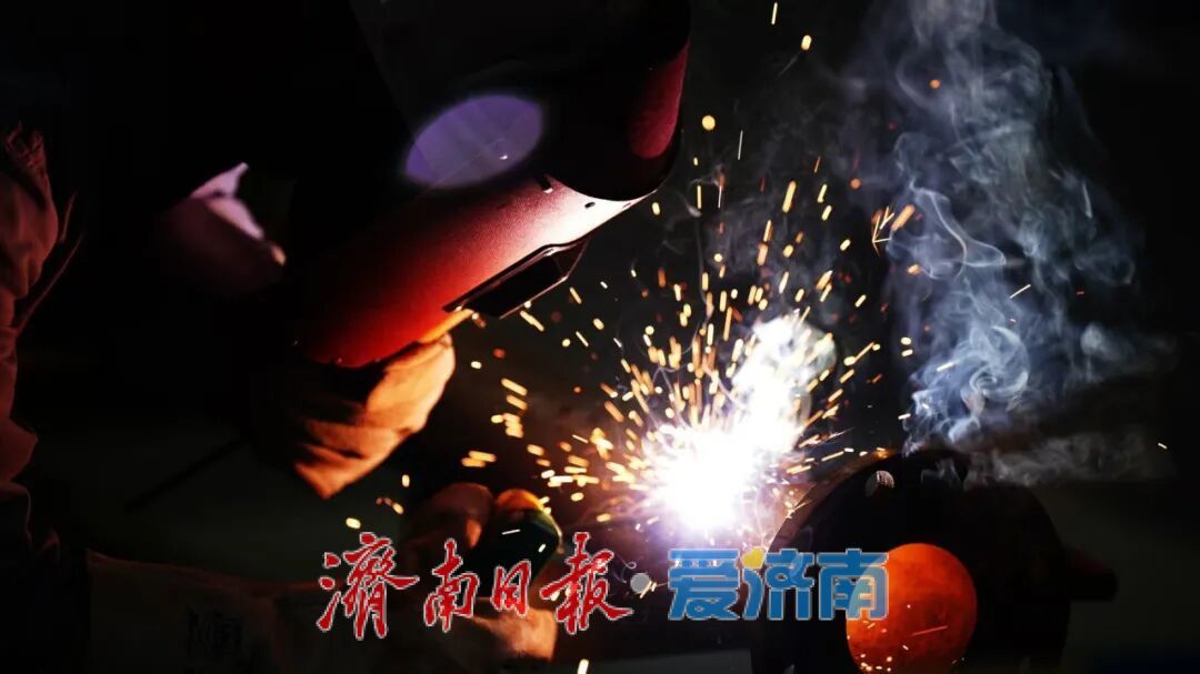 群英竞技赋能泉城新动能—2025年“技耀泉城”能源行业职业技能竞赛收官