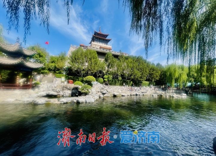 一年四季 泉在济南丨秋日胜春朝，黑虎泉畔人气旺