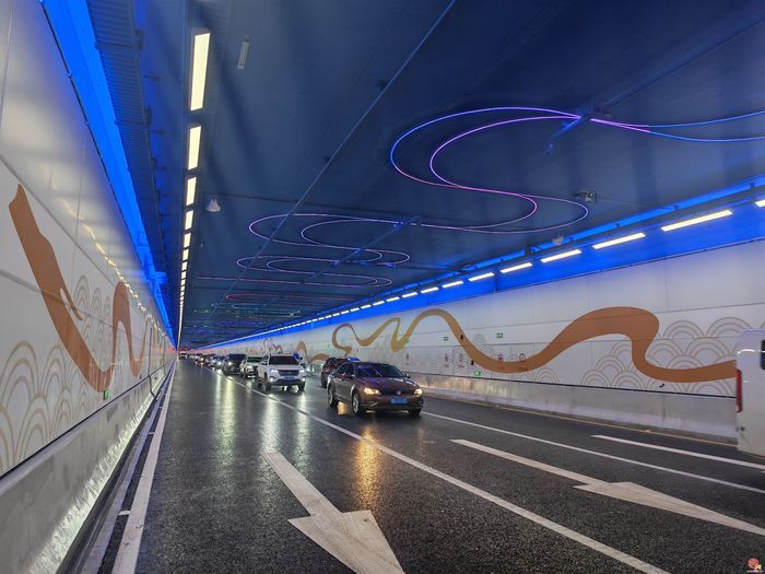 5分钟穿越黄河 世界最大直径水下盾构隧道济南黄岗路黄河隧道通车