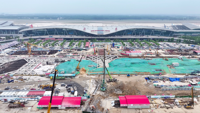 济南遥墙机场综合交通枢纽地铁部分土建工程主体结构施工完成