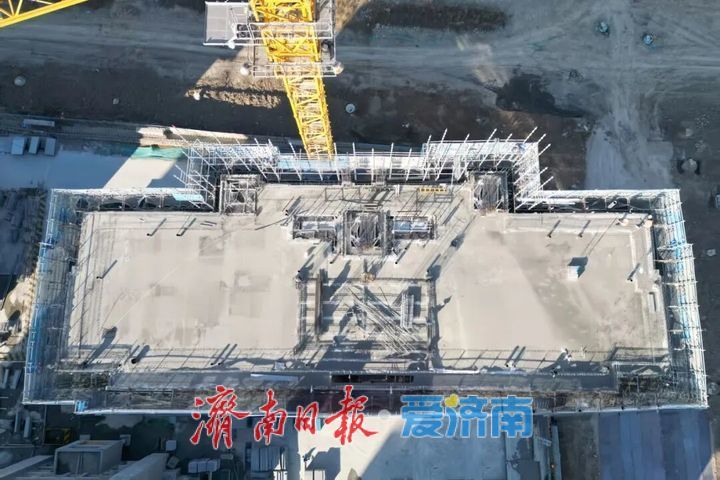 项目强省会｜丁太鲁安置房项目A-11地块1#、2#楼封顶