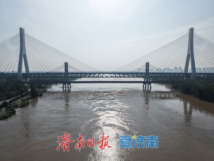 济南黄河大桥（老桥）大修稳步推进，将变身慢行景观桥梁
